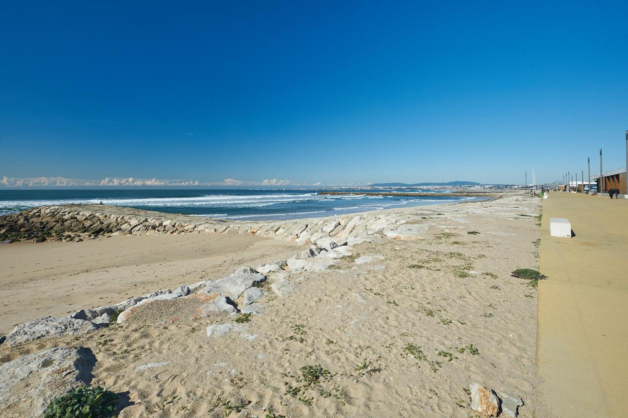 קוסטה דה קפאריקה Beguest Beachfront Apartment Caparica Lisbon מראה חיצוני תמונה
