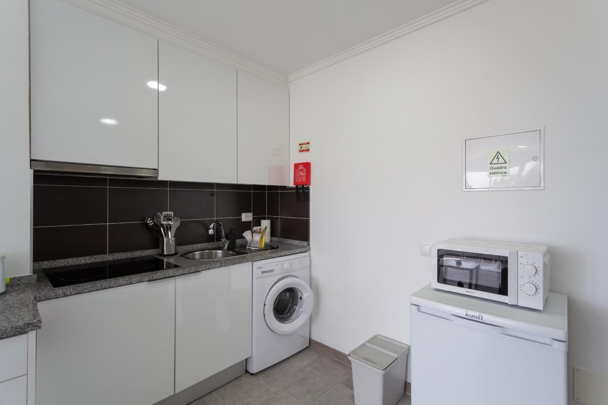 קוסטה דה קפאריקה Beguest Beachfront Apartment Caparica Lisbon מראה חיצוני תמונה
